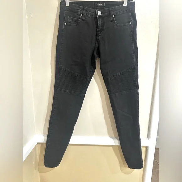 Women's Black Jeans - Picture 2 of 6